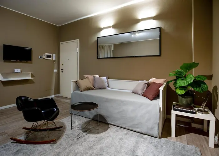 Quiet&stylish Flat 2 Min Metro Fast Wi-fi Apartment
